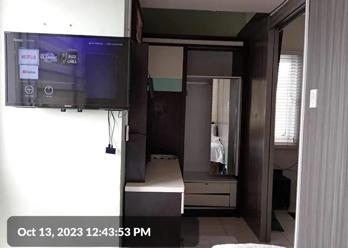 The Scenic: Comfortable Living By Awsom Phil * Manila